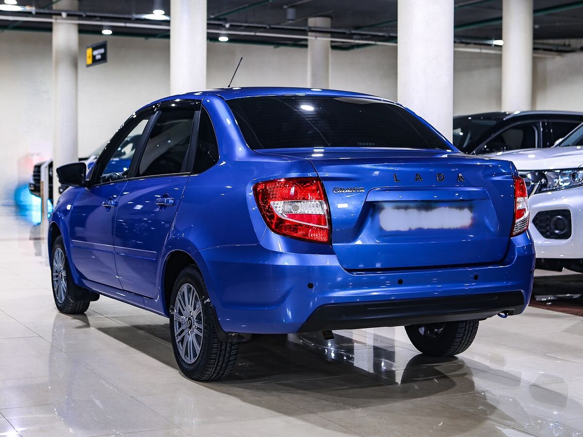 Купить Granta с пробегом