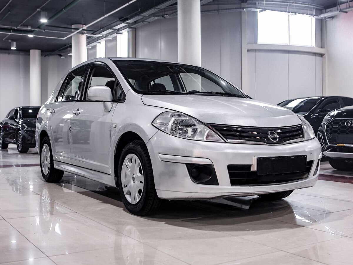 Купить Tiida с пробегом