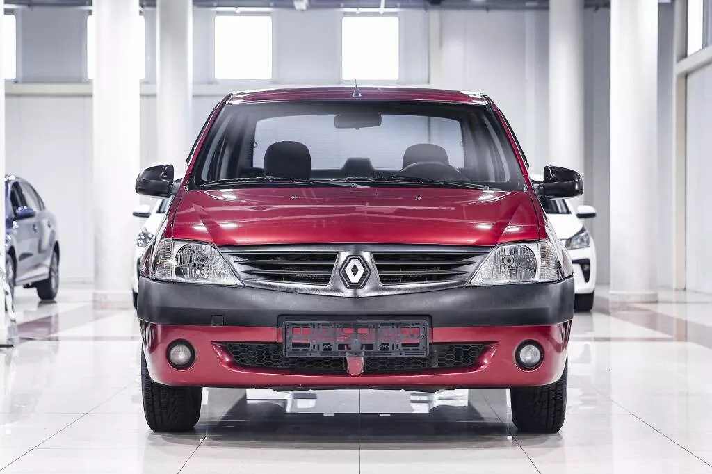 Купить Logan с пробегом